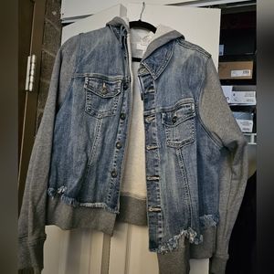 NWT Torrid Size 2, Distressed DENIM Jacket with hood